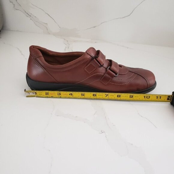 ROHDE Brown Ladies Shoes Flats  Size 8 Stitching Front Back Sides Adjust… - Picture 9 of 9